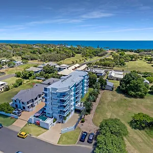 https://koola-beach-apartments-bargara.queenslandhotels.net